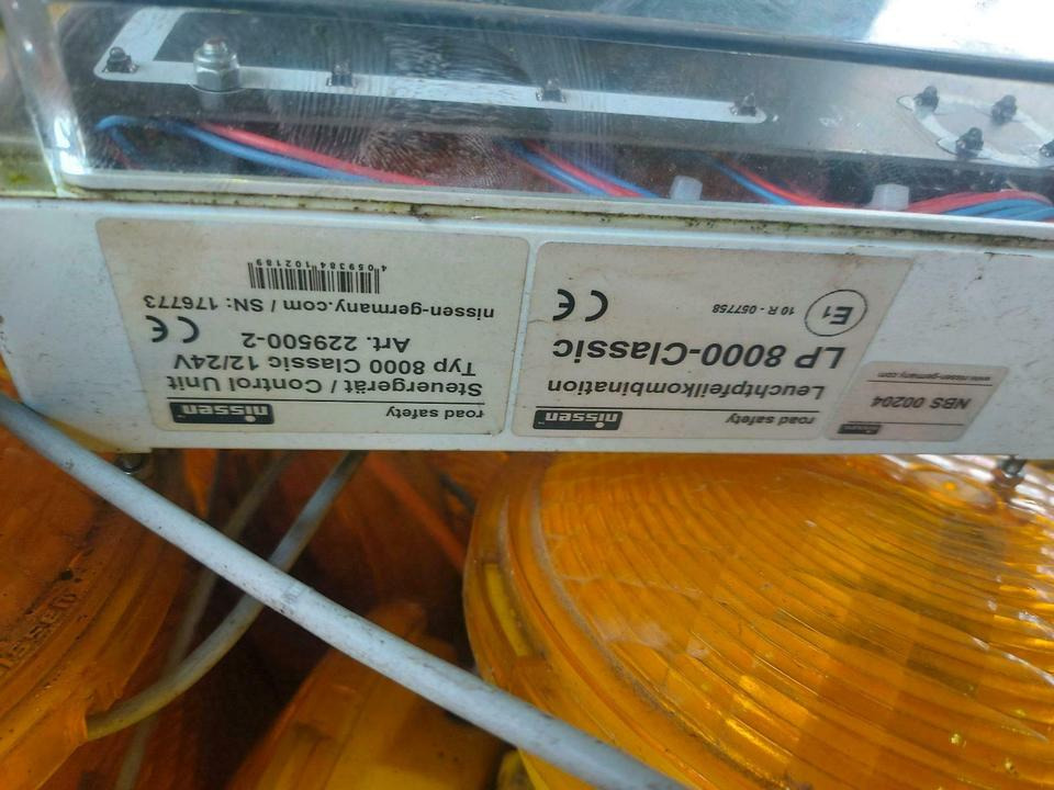 Steuergerät LP 8000 Classic Nissen LED Absperrtafel Vorwarntafel - Электрическая система для Прицепов: фото 3 Steuergerät LP 8000 Classic Nissen LED Absperrtafel Vorwarntafel - Электрическая система для Прицепов: фото 3