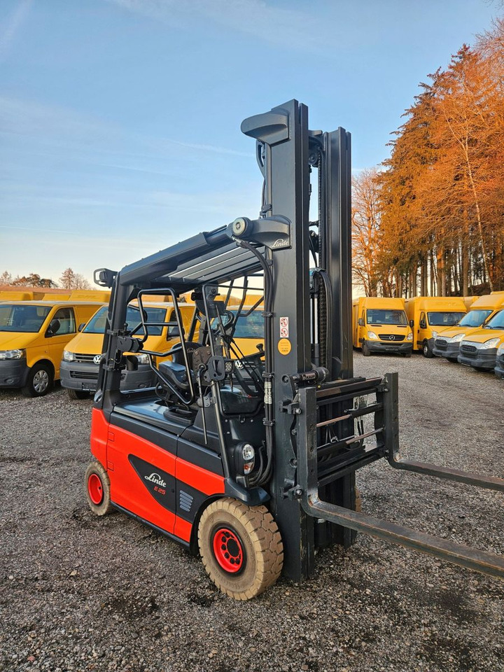 Linde E25 R Roadster , 6.880mm Hubhöhe, StVZO hydr. Zi - Электропогрузчик: фото 2 Linde E25 R Roadster , 6.880mm Hubhöhe, StVZO hydr. Zi - Электропогрузчик: фото 2