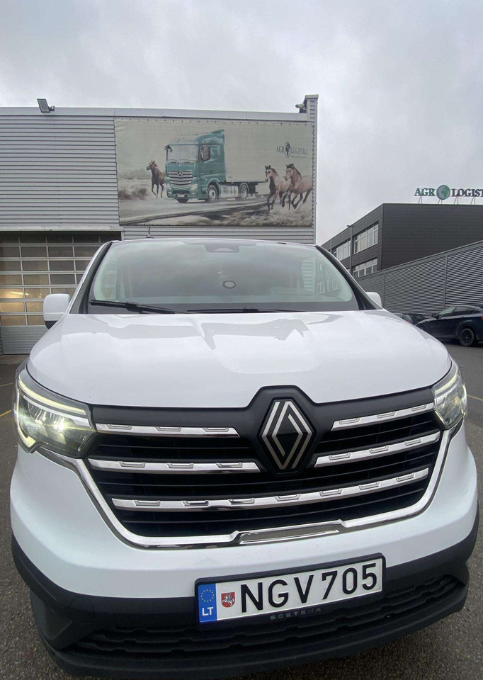 Renault Trafic - Микроавтобус, Пассажирский фургон: фото 1 Renault Trafic - Микроавтобус, Пассажирский фургон: фото 1