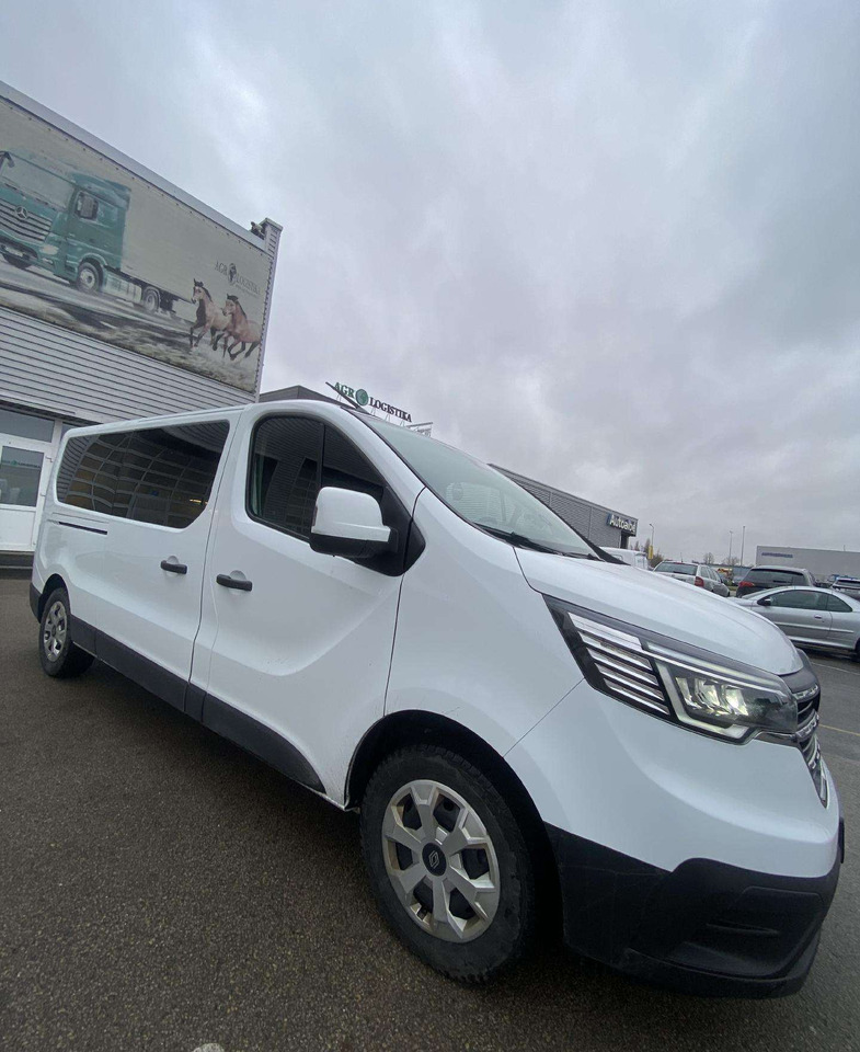 Renault Trafic - Микроавтобус, Пассажирский фургон: фото 3 Renault Trafic - Микроавтобус, Пассажирский фургон: фото 3