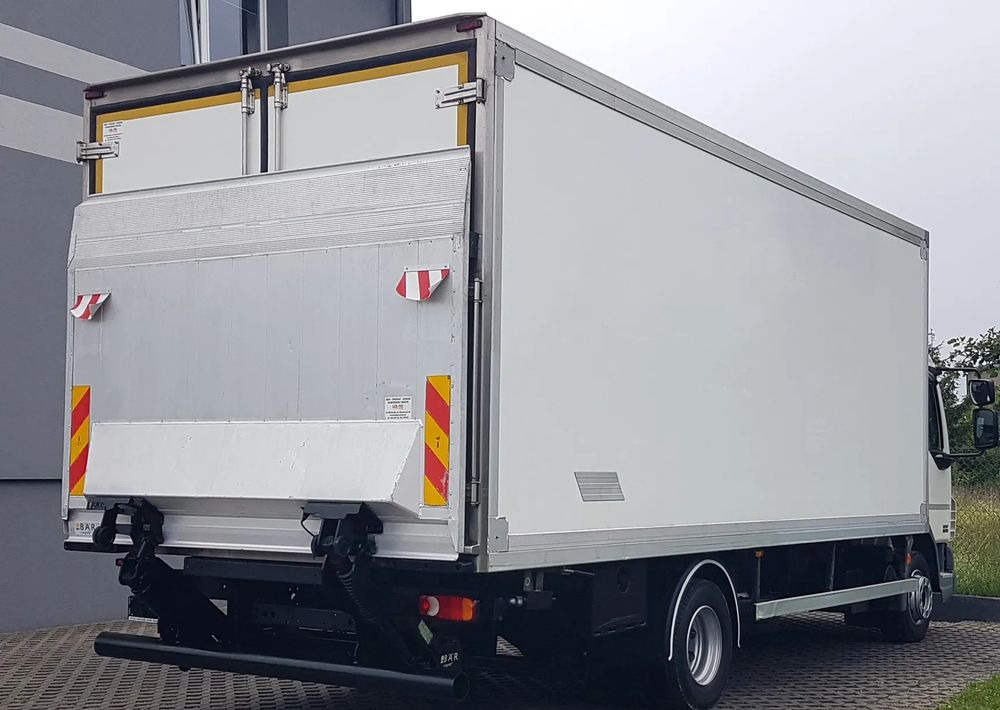 DAF LF 45.180 WINDA CHŁODNIA 15EP - Рефрижератор: фото 4 DAF LF 45.180 WINDA CHŁODNIA 15EP - Рефрижератор: фото 4