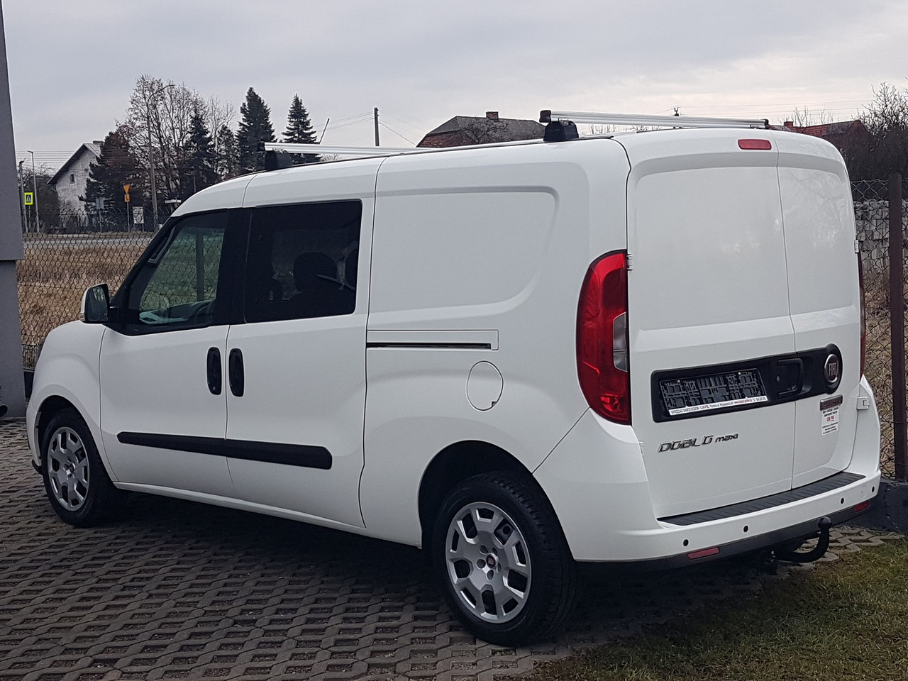 FIAT FIAT DOBLO DŁUGI 1,6 16V DIESEL EURO-6CH MULTIJET DOBLO DŁUGI 1,6 16V DIESEL EURO-6CH MULTIJET 105 KM 6-BIEGÓW MANUAL MAXI WERSJA 5 – OSÓB - Фургон, Грузопассажирский фургон: фото 3 FIAT FIAT DOBLO DŁUGI 1,6 16V DIESEL EURO-6CH MULTIJET DOBLO DŁUGI 1,6 16V DIESEL EURO-6CH MULTIJET 105 KM 6-BIEGÓW MANUAL MAXI WERSJA 5 – OSÓB - Фургон, Грузопассажирский фургон: фото 3