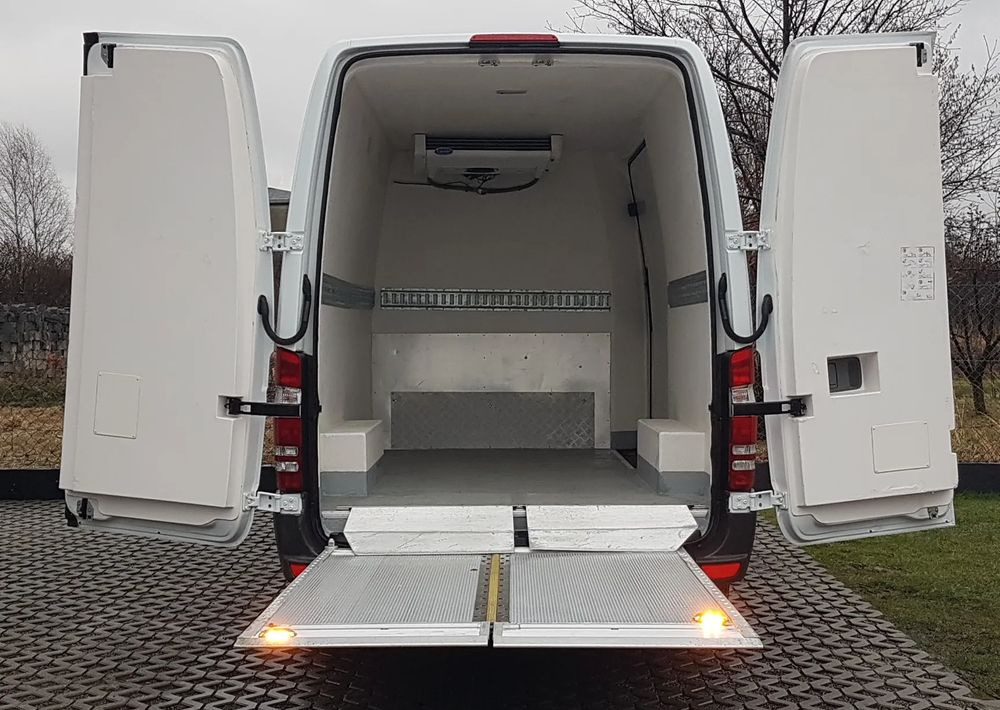 Mercedes-Benz SPRINTER WINDA CHŁODNIA AGREGAT IZOTERMA DŁUGI WYSOKI KLIMA - Фургон-рефрижератор: фото 5 Mercedes-Benz SPRINTER WINDA CHŁODNIA AGREGAT IZOTERMA DŁUGI WYSOKI KLIMA - Фургон-рефрижератор: фото 5
