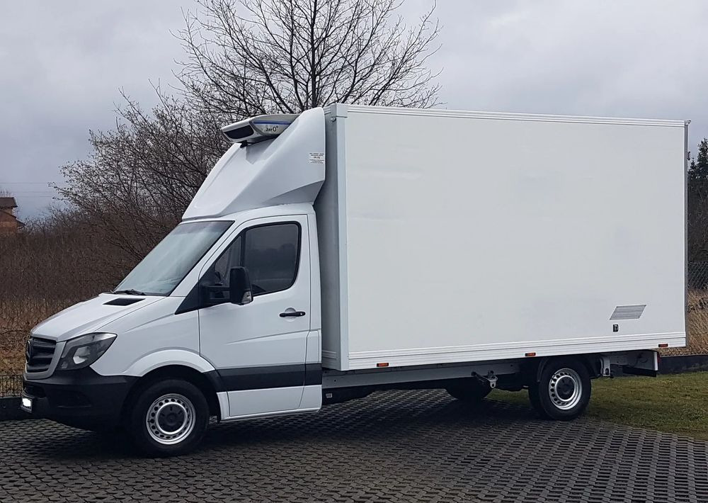 Mercedes-Benz Sprinter CHŁODNIA IZOTERMA 8EP AGREGAT ZANOTTI 4,22x2,15x2,30 KLIMA 314 CDI - Фургон-рефрижератор: фото 2 Mercedes-Benz Sprinter CHŁODNIA IZOTERMA 8EP AGREGAT ZANOTTI 4,22x2,15x2,30 KLIMA 314 CDI - Фургон-рефрижератор: фото 2