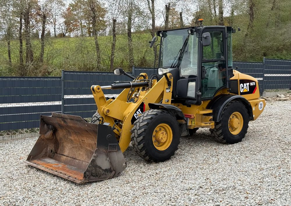 Caterpillar * CAT 907 H * Ładowarka * Sprowadzona * Bardzo Dobry Stan - Колёсный погрузчик: фото 1 Caterpillar * CAT 907 H * Ładowarka * Sprowadzona * Bardzo Dobry Stan - Колёсный погрузчик: фото 1