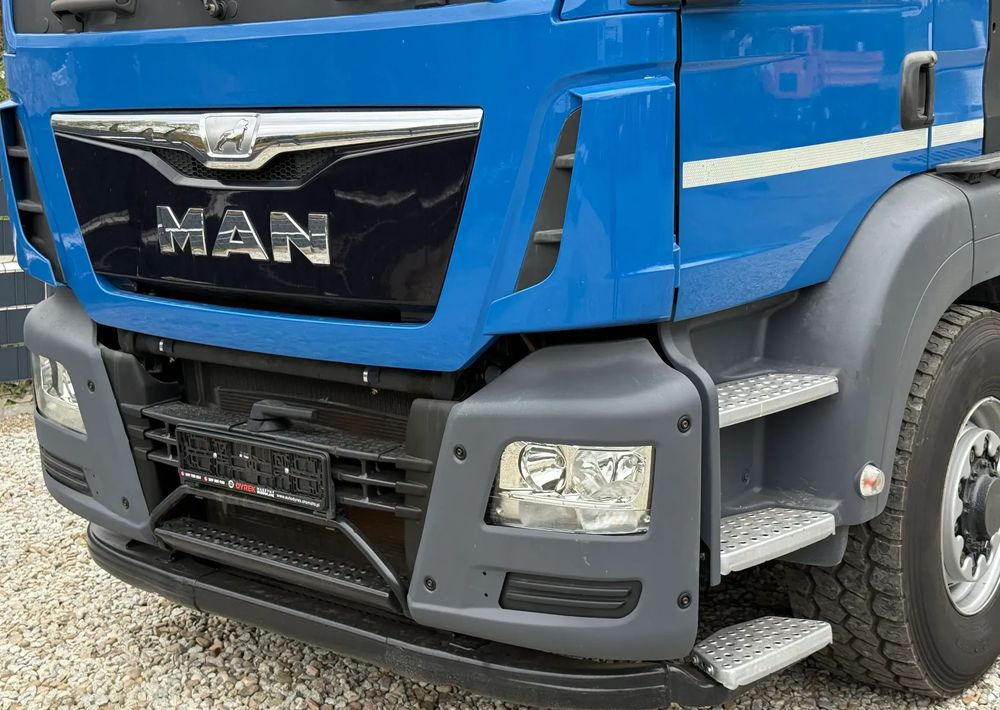 MAN * MAN 18.440 TGS * 4x4 * HDS Fassi F215 * Sprowadzony * 95 000 KM ! * Stan Jak Nowy - Грузовик бортовой/ Платформа, Автоманипулятор: фото 3 MAN * MAN 18.440 TGS * 4x4 * HDS Fassi F215 * Sprowadzony * 95 000 KM ! * Stan Jak Nowy - Грузовик бортовой/ Платформа, Автоманипулятор: фото 3