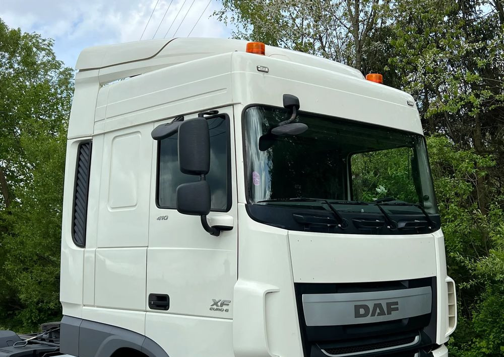 DAF * DAF XF 106 * SPROWADZONY * SUPER STAN CIĄGNIK SIODŁOWY Euro 6 - Тягач: фото 3 DAF * DAF XF 106 * SPROWADZONY * SUPER STAN CIĄGNIK SIODŁOWY Euro 6 - Тягач: фото 3