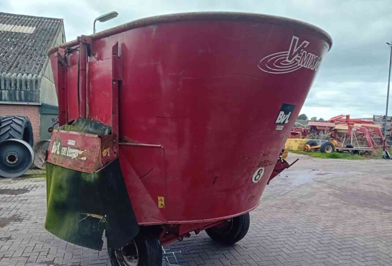 BVL V-Mix 10 voermengwagen - Кормораздатчик: фото 4 BVL V-Mix 10 voermengwagen - Кормораздатчик: фото 4