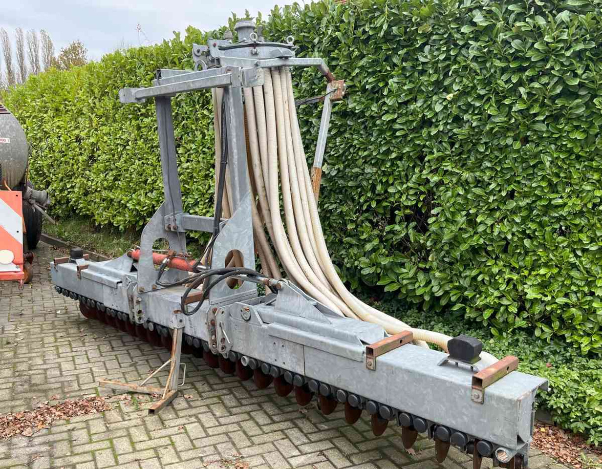 Jako ZBM 480 Zodebemester graslandbemester injecteur mestverwerking - Адаптер для внутрипочвенного внесения удобрений: фото 1 Jako ZBM 480 Zodebemester graslandbemester injecteur mestverwerking - Адаптер для внутрипочвенного внесения удобрений: фото 1