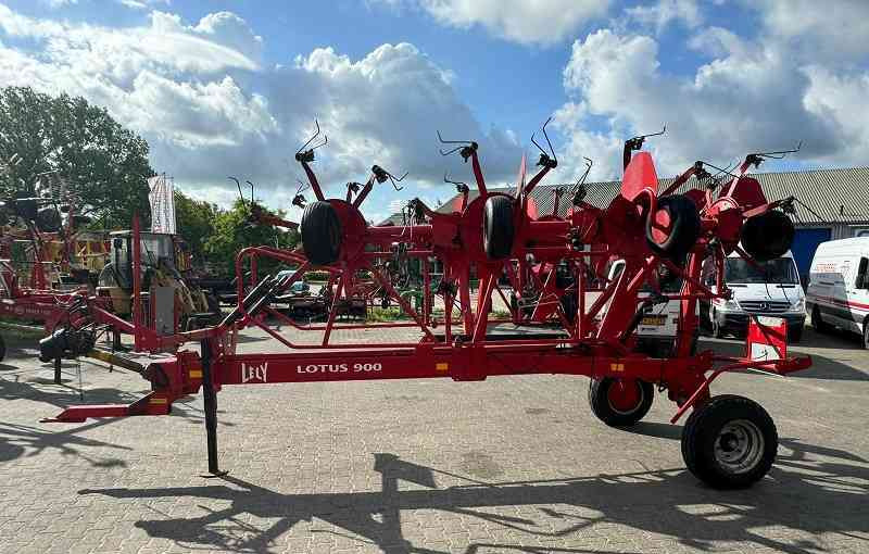 Lely Lotus 900 - Сеноворошилка: фото 1 Lely Lotus 900 - Сеноворошилка: фото 1