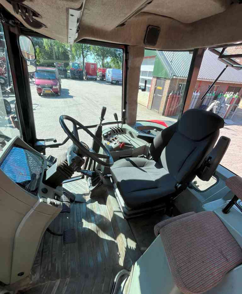 Трактор Massey Ferguson 6140 Dynashift met Mailleux voorlader tractoren *Verkocht/sold*: фото 8
