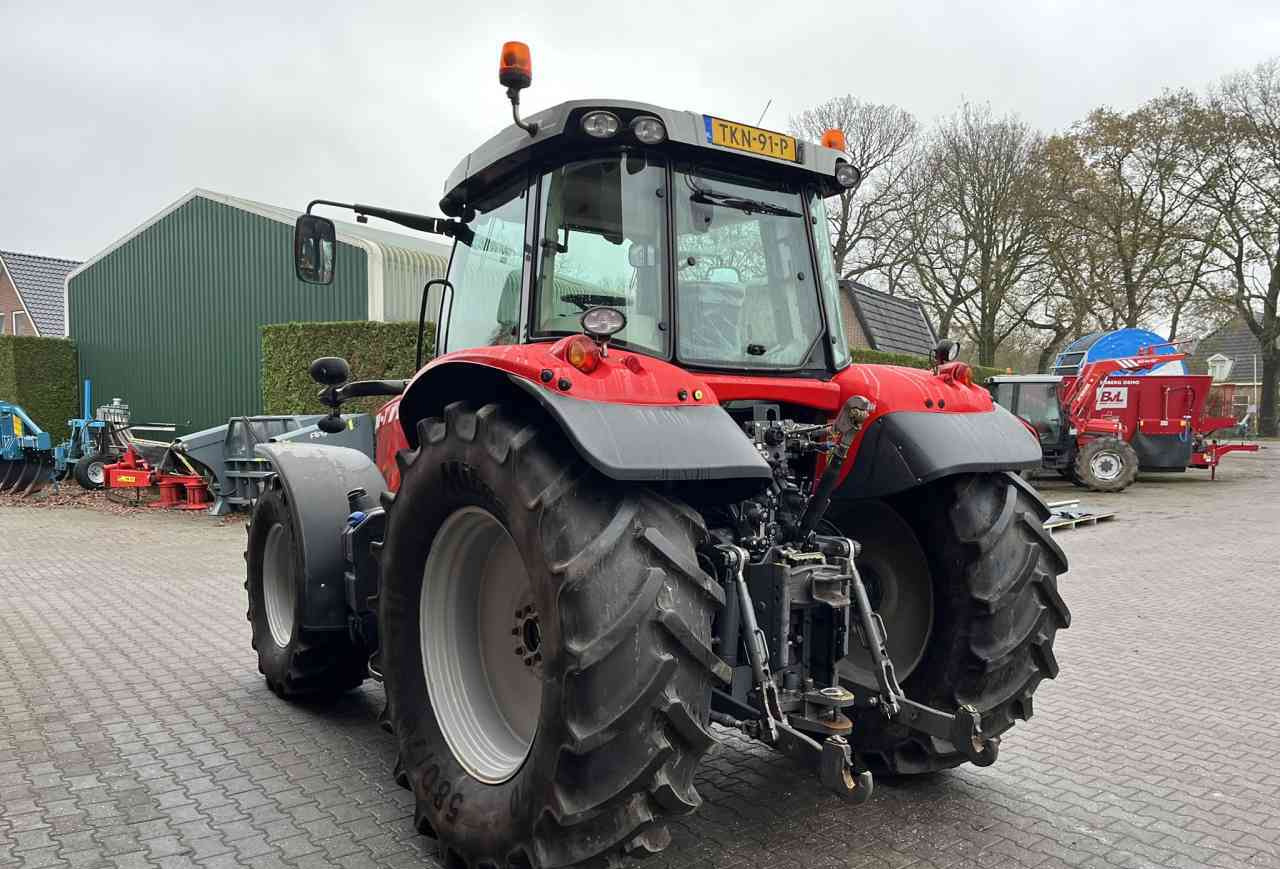 Massey Ferguson 7715 Dyna-6 Efficient Tractoren - Трактор: фото 4 Massey Ferguson 7715 Dyna-6 Efficient Tractoren - Трактор: фото 4