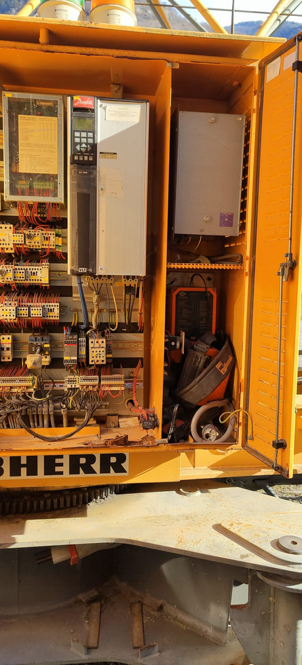 LIEBHERR 32TT - Быстромонтируемый башенный кран: фото 2 LIEBHERR 32TT - Быстромонтируемый башенный кран: фото 2