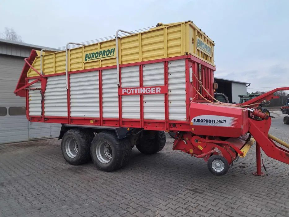 Przyczepa samozbierająca Pottinger Europrofi 5000 - Самозагружающийся прицеп: фото 2 Przyczepa samozbierająca Pottinger Europrofi 5000 - Самозагружающийся прицеп: фото 2