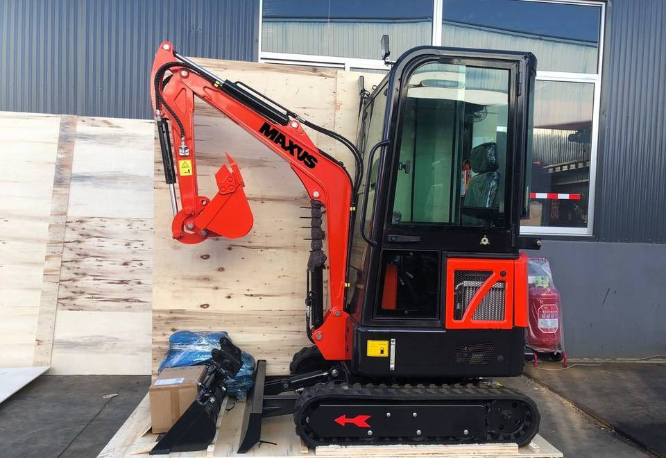 NEW MAXUS 38 HP 1700 kg Excavator with A/C Warranty up to 10 YEARS | НОВИЙ MAXUS 38 К.с. 1700 кг Екскаватор з кондиціонером Гарантія до 10 РОКІВ - Мини-экскаватор: фото 1 NEW MAXUS 38 HP 1700 kg Excavator with A/C Warranty up to 10 YEARS | НОВИЙ MAXUS 38 К.с. 1700 кг Екскаватор з кондиціонером Гарантія до 10 РОКІВ - Мини-экскаватор: фото 1