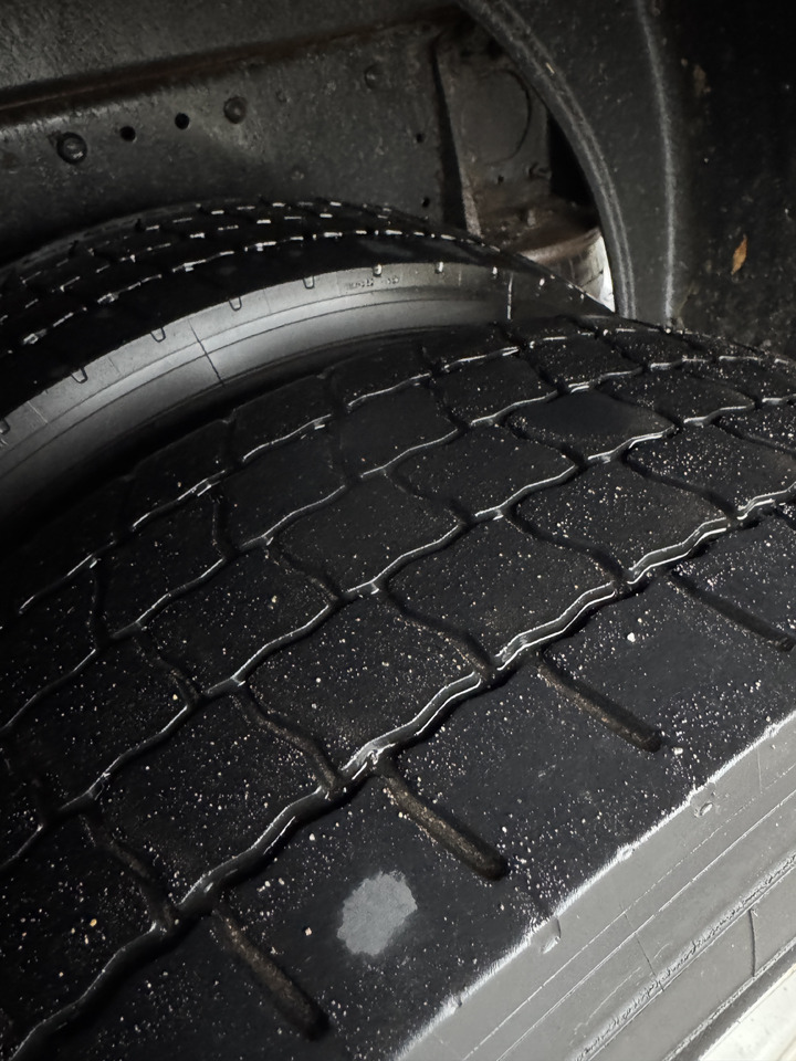 MAN 12.250 - Тентованный грузовик: фото 5 MAN 12.250 - Тентованный грузовик: фото 5