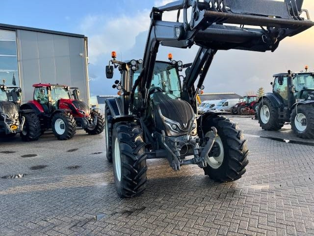 Valtra G115 hitech, 1625 uur, G4 voorlader! - Трактор: фото 4 Valtra G115 hitech, 1625 uur, G4 voorlader! - Трактор: фото 4