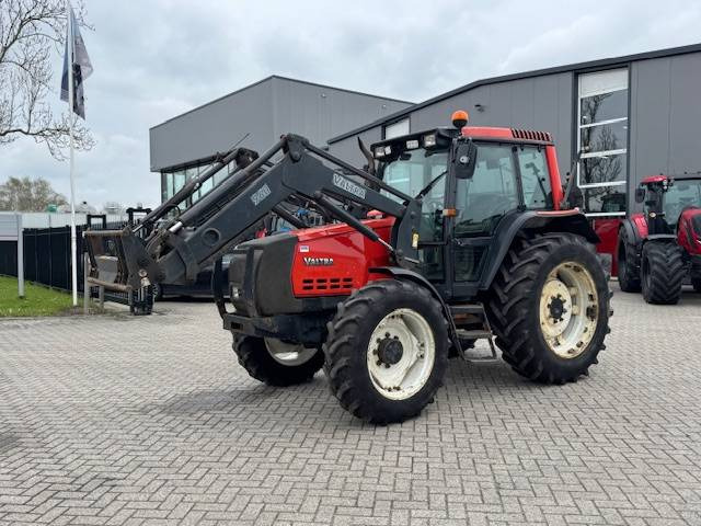 Valtra Valmet 6650 Hitech, voorlader, vloeistofkoppeling - Трактор: фото 5 Valtra Valmet 6650 Hitech, voorlader, vloeistofkoppeling - Трактор: фото 5