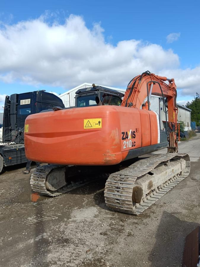 Hitachi ZX210LC-3 - Гусеничный экскаватор: фото 5 Hitachi ZX210LC-3 - Гусеничный экскаватор: фото 5