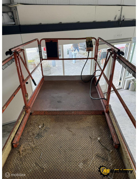 Ножничный подъемник Onbekend merken JLG 3969: фото 13 Ножничный подъемник Onbekend merken JLG 3969: фото 13