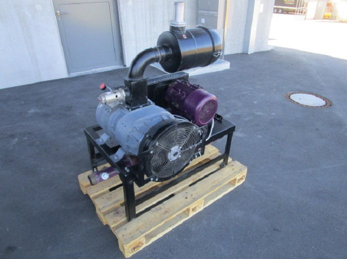 BARRATI VAKUUMPUMPE MIT GESTELL MIT ANSAUGFILTER UND SCHALLDÄMPFER - Упаковочное оборудование: фото 2 BARRATI VAKUUMPUMPE MIT GESTELL MIT ANSAUGFILTER UND SCHALLDÄMPFER - Упаковочное оборудование: фото 2