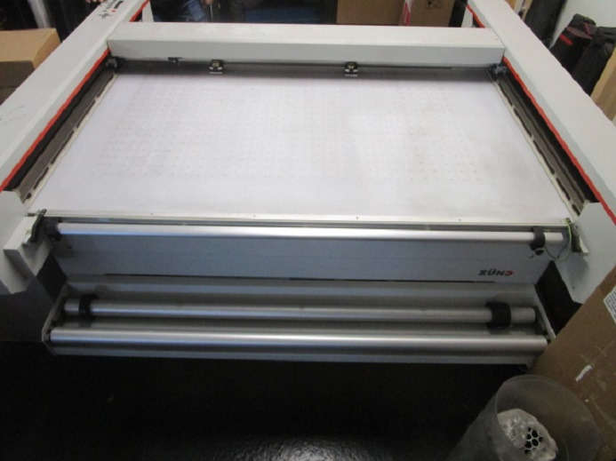 SCHNEIDEPLOTTER ZÜND P-1200 PLUS - Бумагорезательная машина: фото 3 SCHNEIDEPLOTTER ZÜND P-1200 PLUS - Бумагорезательная машина: фото 3