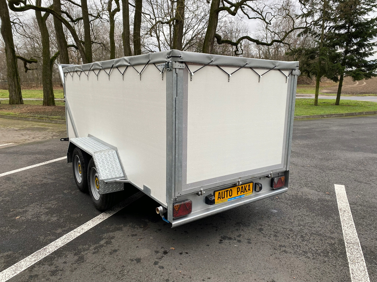 PRZYCZEPA DO PRZEWOZU ŚWIŃ / BYDŁA, DMC 2700 / TRAILER FOR TRANSPORTING PIGS / CATTLE, DMC 2700 - Прицеп для перевозки животных: фото 3 PRZYCZEPA DO PRZEWOZU ŚWIŃ / BYDŁA, DMC 2700 / TRAILER FOR TRANSPORTING PIGS / CATTLE, DMC 2700 - Прицеп для перевозки животных: фото 3