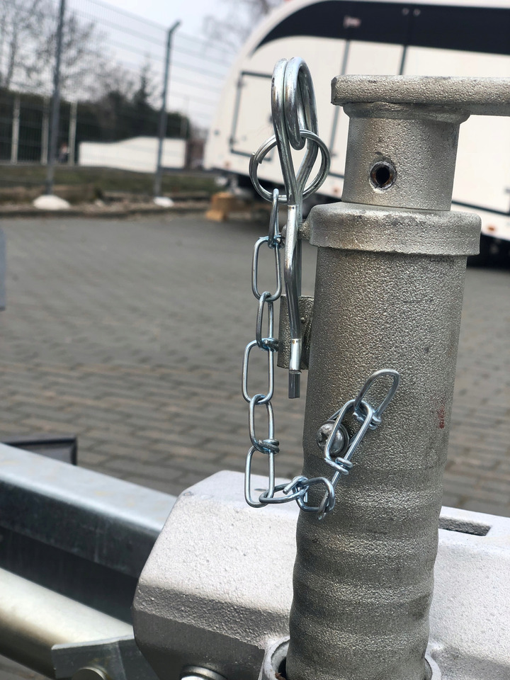 PRZYCZEPA LAWETA KOPARKI MINIKOPARKI 370x170 CM, 3500 KG / EXCAVATOR MINI EXCAVATOR TRANSPORTER TRAILER 370x170 CM, DMC 3500 KG - Прицеп для спецтехники: фото 4 PRZYCZEPA LAWETA KOPARKI MINIKOPARKI 370x170 CM, 3500 KG / EXCAVATOR MINI EXCAVATOR TRANSPORTER TRAILER 370x170 CM, DMC 3500 KG - Прицеп для спецтехники: фото 4