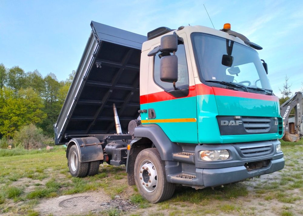 DAF LF 55.220 - Самосвал: фото 2 DAF LF 55.220 - Самосвал: фото 2