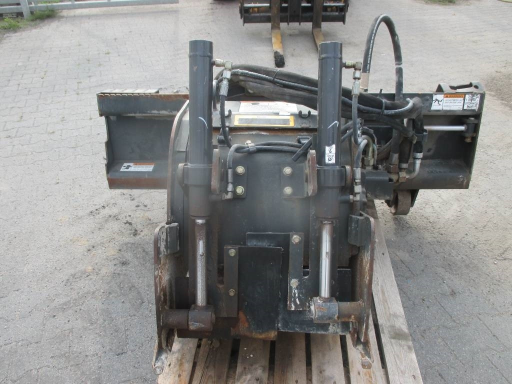 Bobcat 18 PLA - Скрепер: фото 5 Bobcat 18 PLA - Скрепер: фото 5