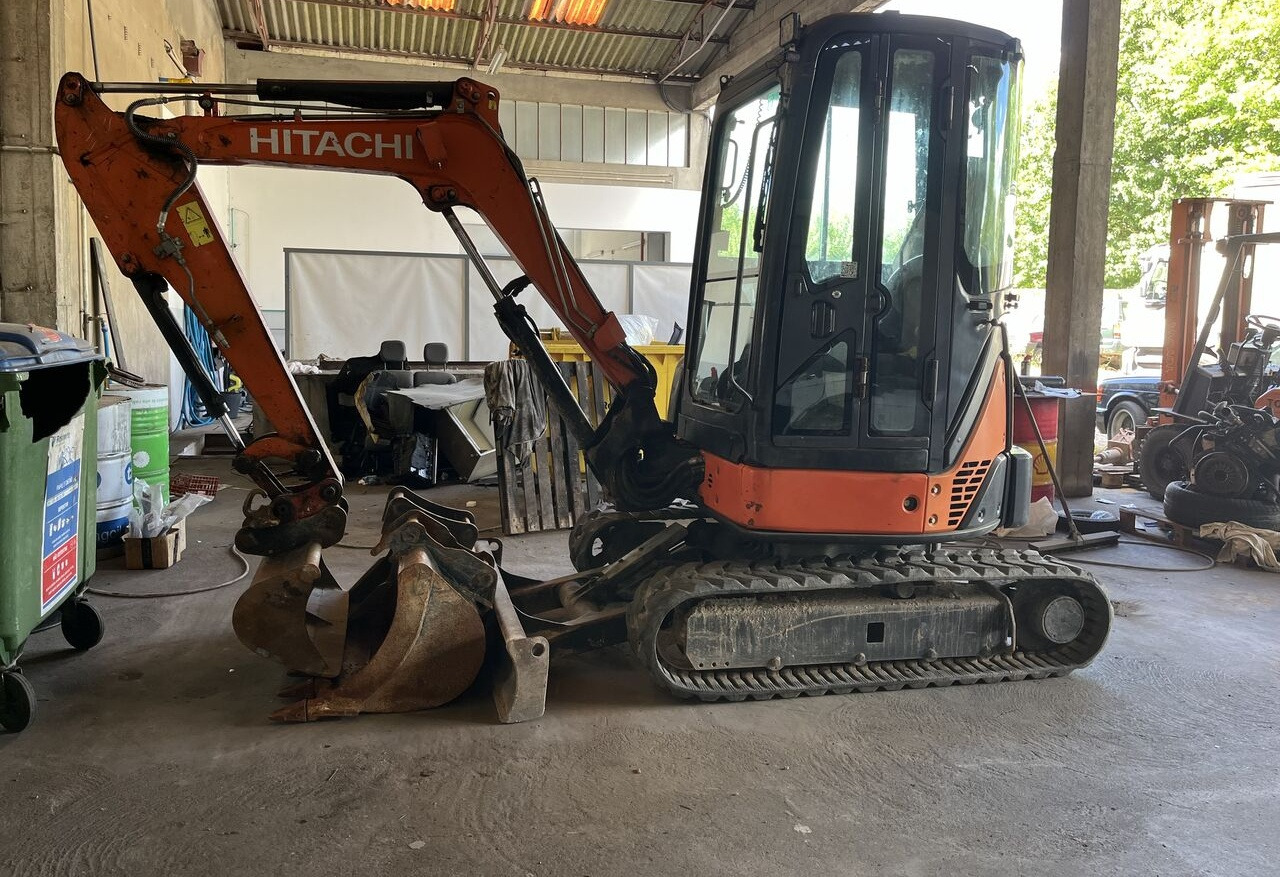 Hitachi ZX29 - Мини-экскаватор: фото 3 Hitachi ZX29 - Мини-экскаватор: фото 3