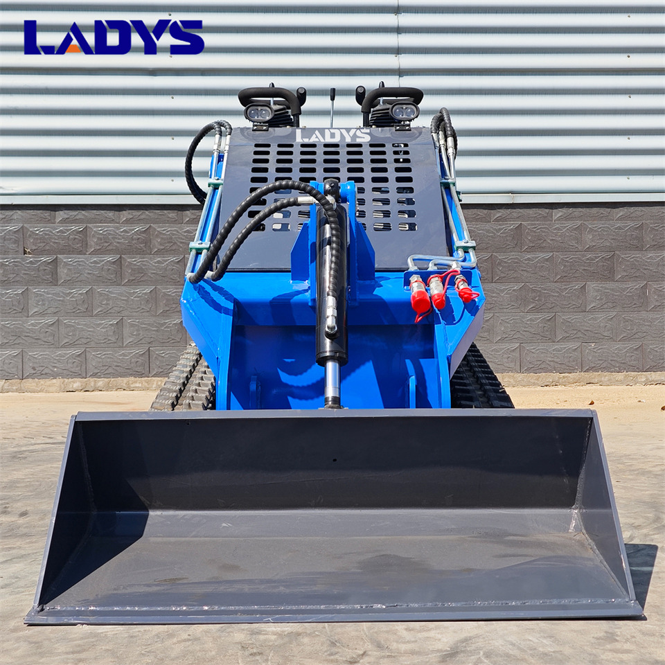 LADYS Free Shipping LA380 Mini Skid Steer Loader Compact Track Diesel Cheap Mini Skid Steer Loader For Sale With Mini Skid Steer Attachments 4 In 1 Bucket - Мини-погрузчик с бортовым поворотом: фото 5 LADYS Free Shipping LA380 Mini Skid Steer Loader Compact Track Diesel Cheap Mini Skid Steer Loader For Sale With Mini Skid Steer Attachments 4 In 1 Bucket - Мини-погрузчик с бортовым поворотом: фото 5