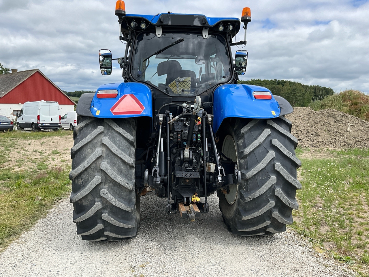 NEW HOLLAND T7 245 - Трактор: фото 3 NEW HOLLAND T7 245 - Трактор: фото 3