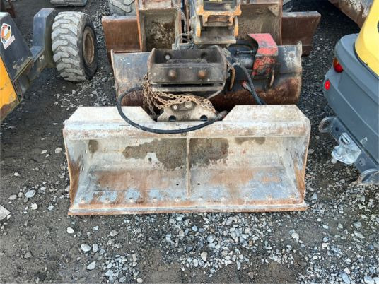 Godet de curage tilt Mecalac - Ковш для экскаватора: фото 3 Godet de curage tilt Mecalac - Ковш для экскаватора: фото 3