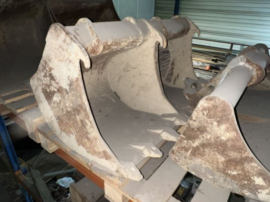 Godet de terrassement Arden QA10 - QA11 - Ковш для экскаватора: фото 1 Godet de terrassement Arden QA10 - QA11 - Ковш для экскаватора: фото 1