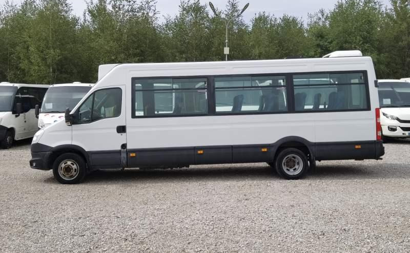 Iveco Daily 23 *NOWY SILNIK* 2 SZTUKI*, klima, winda - Пригородный автобус: фото 5 Iveco Daily 23 *NOWY SILNIK* 2 SZTUKI*, klima, winda - Пригородный автобус: фото 5