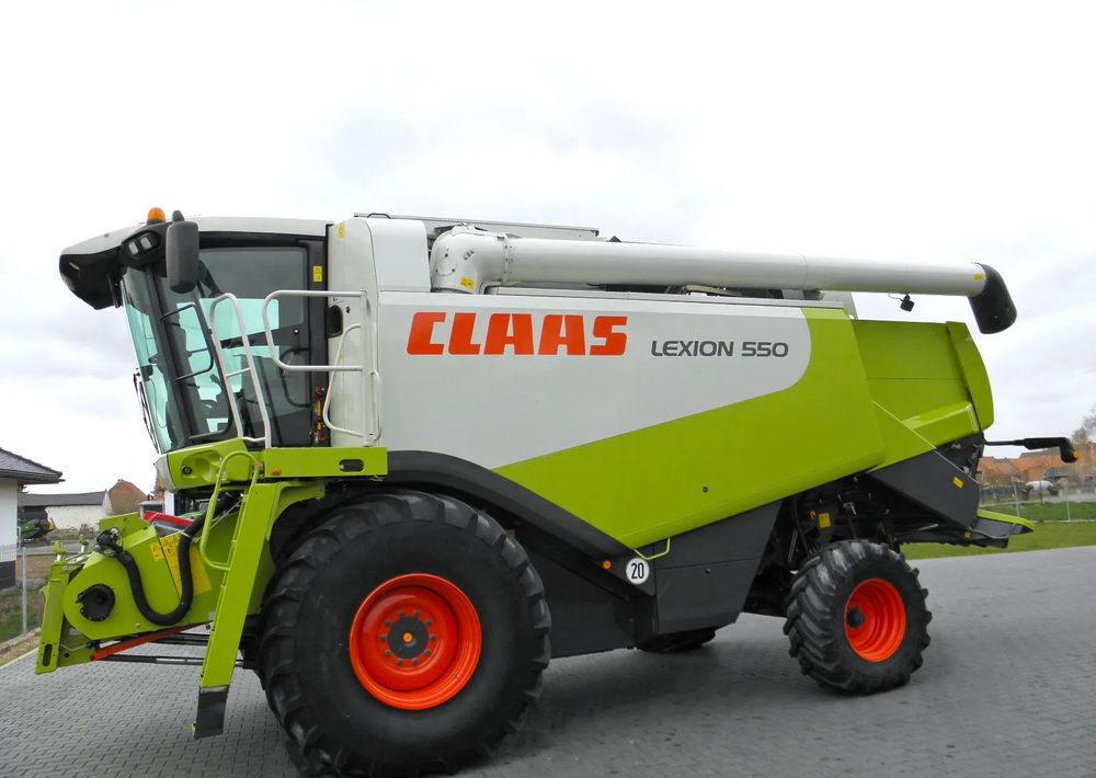 Claas Lexion 550 2008 Rok, Nowsza Wersja, Nie Malowany, Stan Idealny - Зерноуборочный комбайн: фото 1 Claas Lexion 550 2008 Rok, Nowsza Wersja, Nie Malowany, Stan Idealny - Зерноуборочный комбайн: фото 1