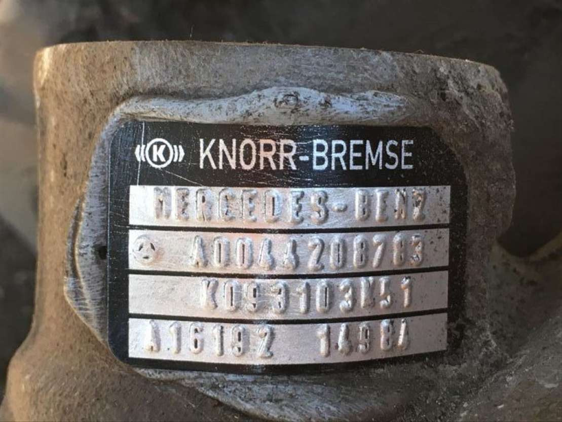 Mercedes-Benz Bremssattel K003800 Citaro Actros MP3 MP2 Axor Knorr SB7 SN7 A0044 - Тормозной суппорт для Автобусов: фото 2 Mercedes-Benz Bremssattel K003800 Citaro Actros MP3 MP2 Axor Knorr SB7 SN7 A0044 - Тормозной суппорт для Автобусов: фото 2