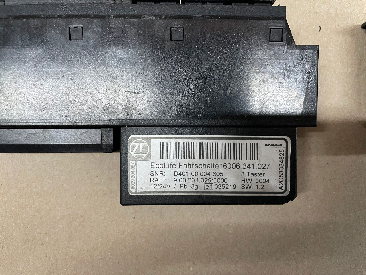 ZF ZF Ecolife Fahrschalter Gangwahlschalter 6006.341.033 6006.341.027 Schalter - Электрическая система для Автобусов: фото 5 ZF ZF Ecolife Fahrschalter Gangwahlschalter 6006.341.033 6006.341.027 Schalter - Электрическая система для Автобусов: фото 5
