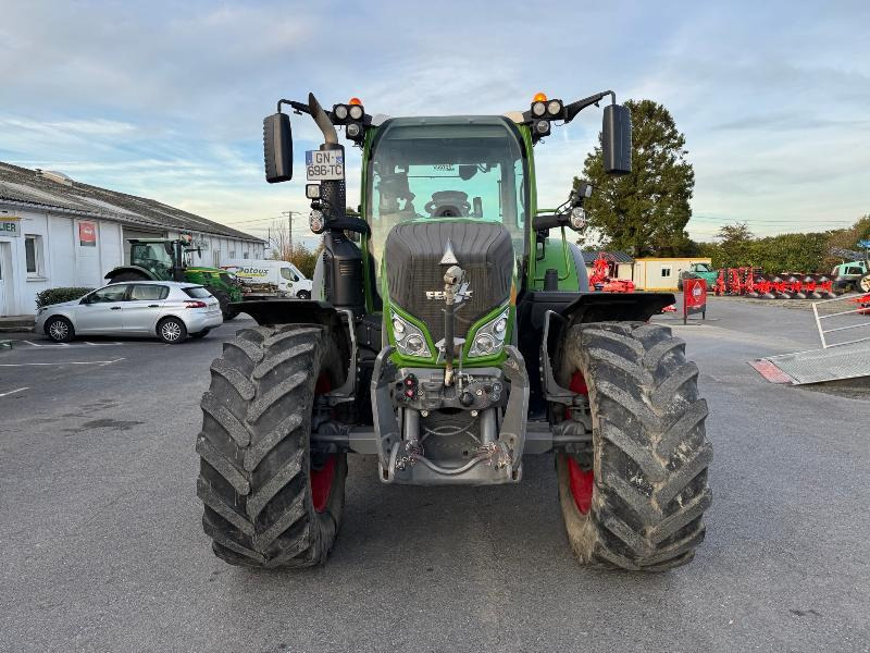FENDT 720 PROFI PLUS - Трактор: фото 3 FENDT 720 PROFI PLUS - Трактор: фото 3