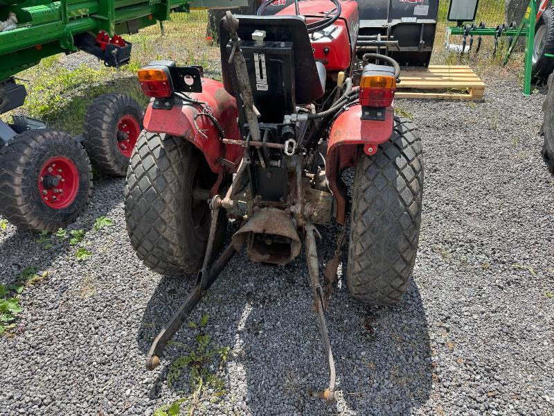 MASSEY-FERGUSON 200 - Трактор: фото 5 MASSEY-FERGUSON 200 - Трактор: фото 5