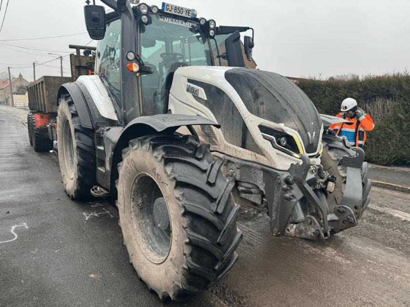 VALTRA T175 EA - Трактор: фото 5 VALTRA T175 EA - Трактор: фото 5