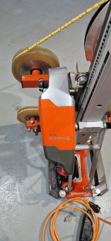 Husqvarna KS 40E - Инструмент/ Оборудование: фото 3 Husqvarna KS 40E - Инструмент/ Оборудование: фото 3