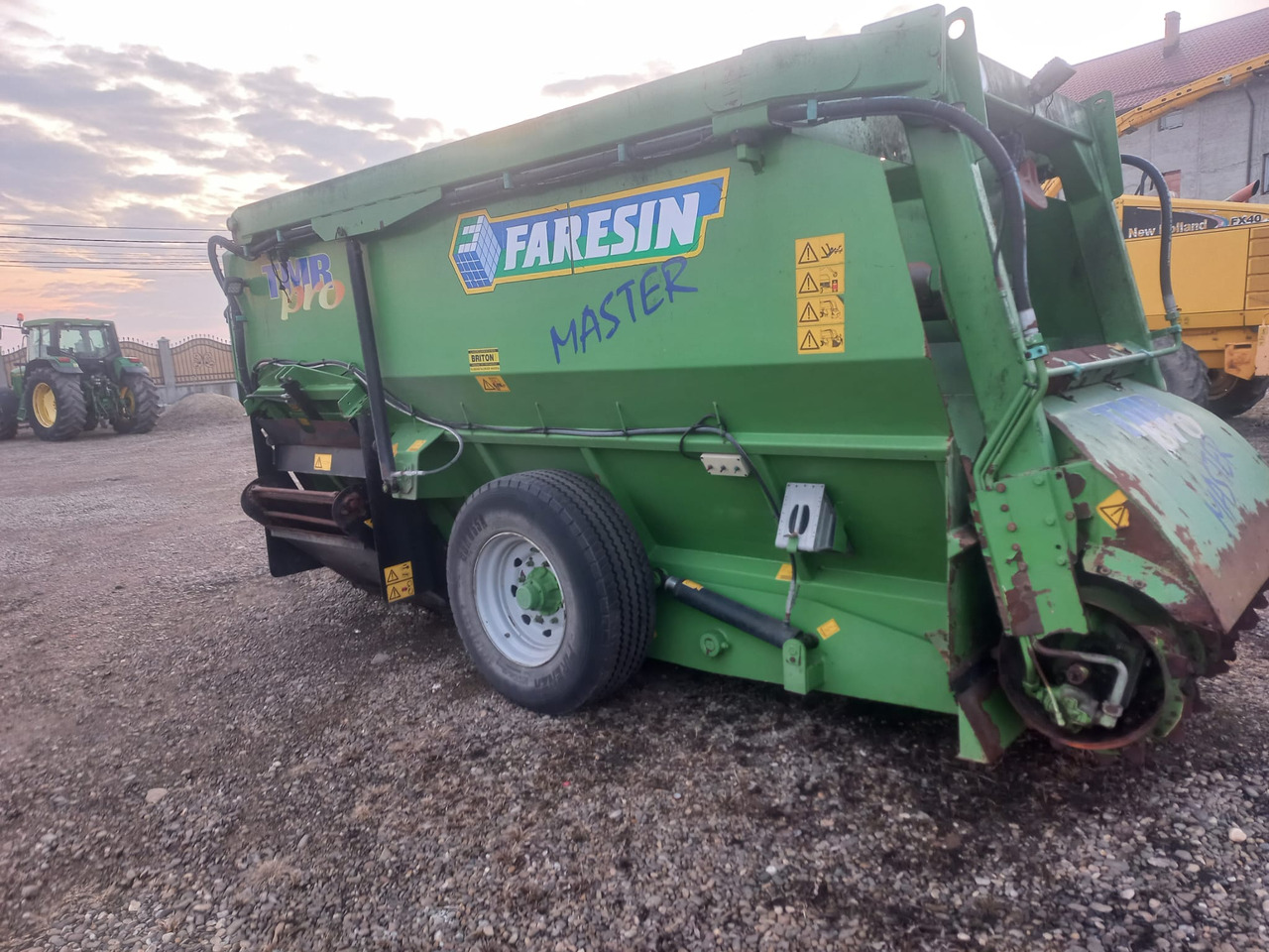 FARESIN TMR 1200 TEHNOLOGICAL TRAILER - Кормораздатчик: фото 4 FARESIN TMR 1200 TEHNOLOGICAL TRAILER - Кормораздатчик: фото 4