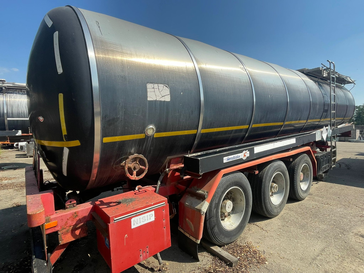 HENDRICK BITUMEN SEMI-TRAILER - Полуприцеп-цистерна: фото 1 HENDRICK BITUMEN SEMI-TRAILER - Полуприцеп-цистерна: фото 1