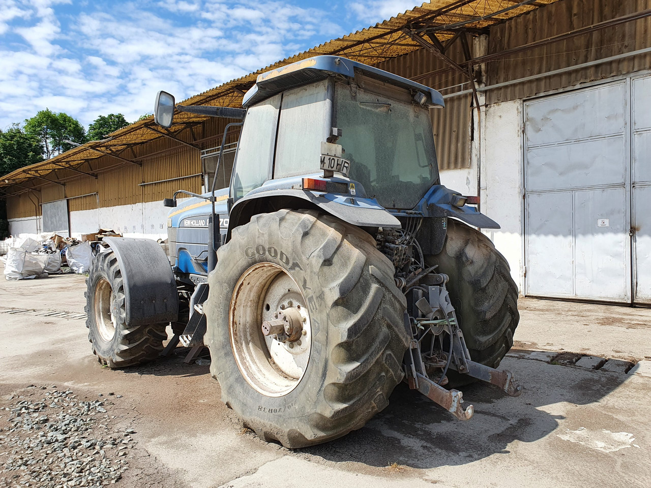 NEW HOLLAND 8970 Tractor 4×4 - Трактор: фото 3 NEW HOLLAND 8970 Tractor 4×4 - Трактор: фото 3