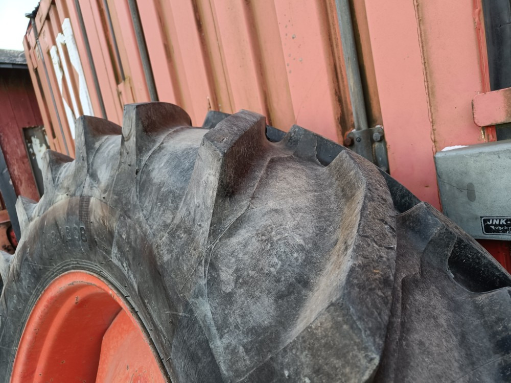 Колесо Taurus 18.4R38 renkaat - Fendt Farmer: фото 8