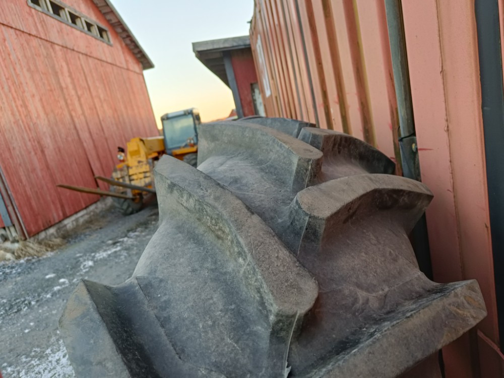 Колесо Taurus 18.4R38 renkaat - Fendt Farmer: фото 16