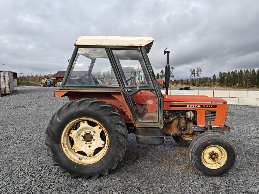 ZETOR 7011 - Трактор: фото 4 ZETOR 7011 - Трактор: фото 4