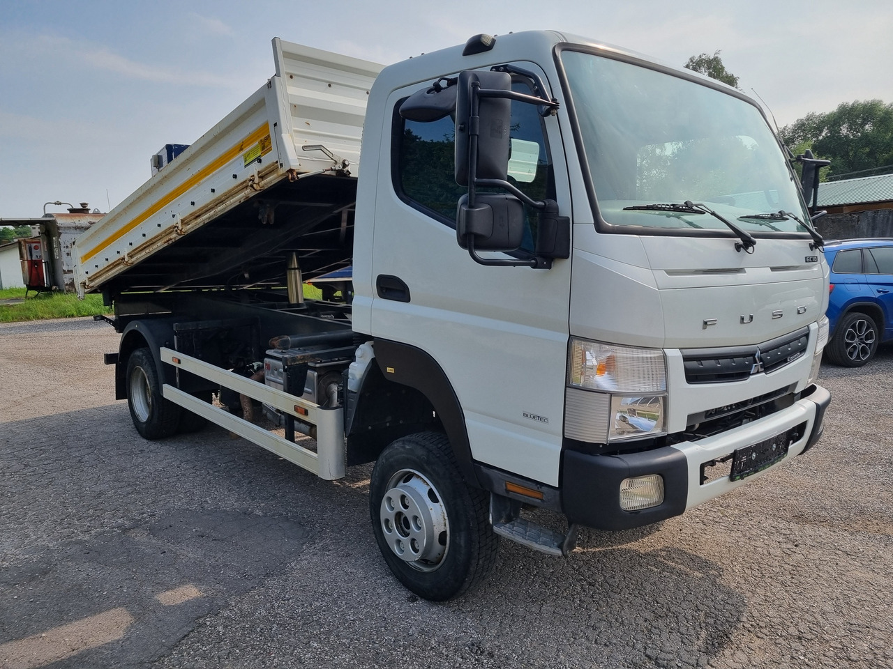 FUSO Canter 6C18 4x4 3 way tipper (only 35tkm) - Самосвал: фото 3 FUSO Canter 6C18 4x4 3 way tipper (only 35tkm) - Самосвал: фото 3